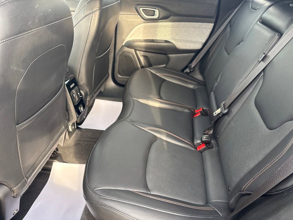 Certified 2023 Jeep Compass Latitude image 31