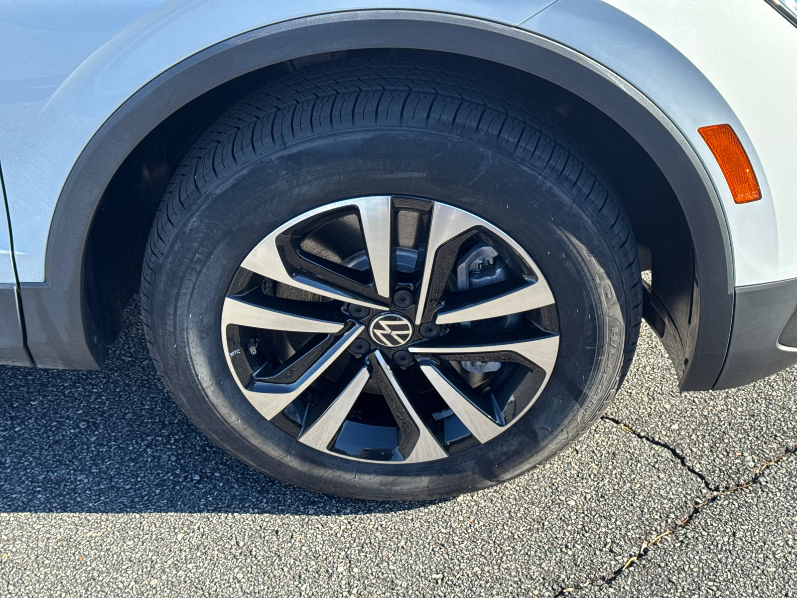 Used 2022 Volkswagen Tiguan S image 12