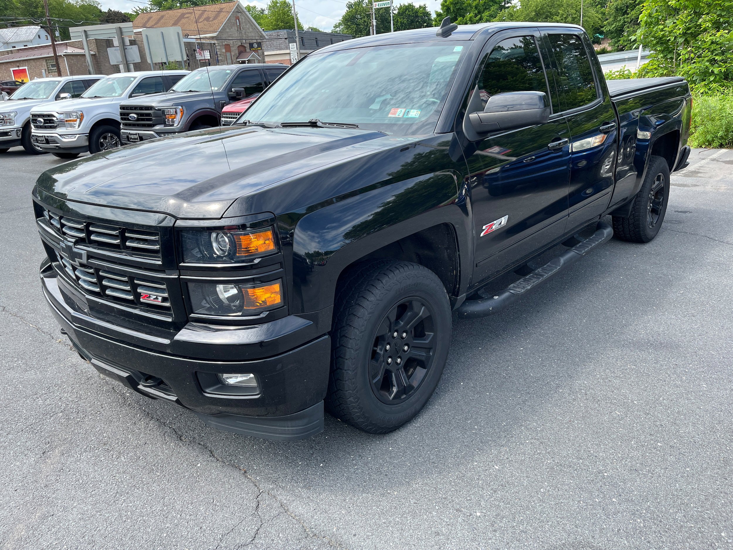 Used 2015 Chevrolet Silverado 1500 LT w/ Midnight Edition AWD/4WD image 19