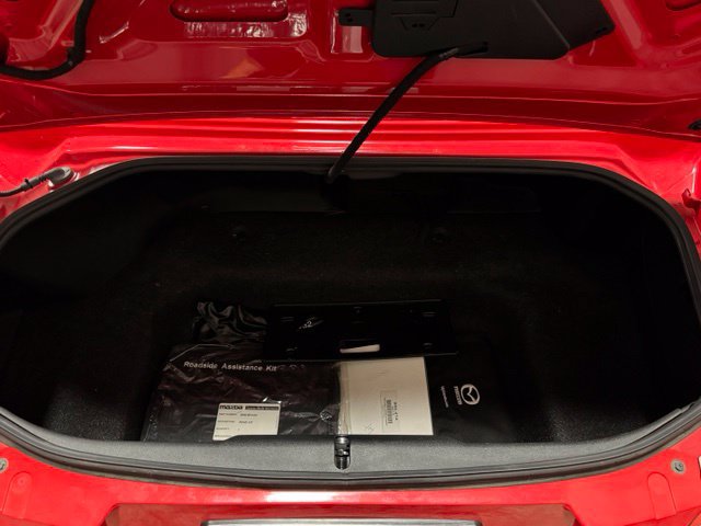 Used 2012 MAZDA MX-5 Miata Grand Touring w/ Premium Pkg RWD image 29
