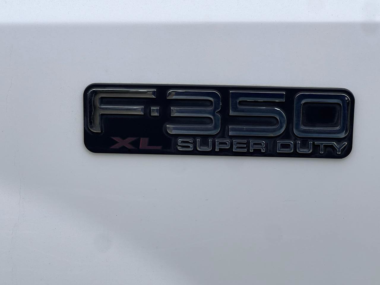 Used 2001 Ford F350 XL RWD image 19