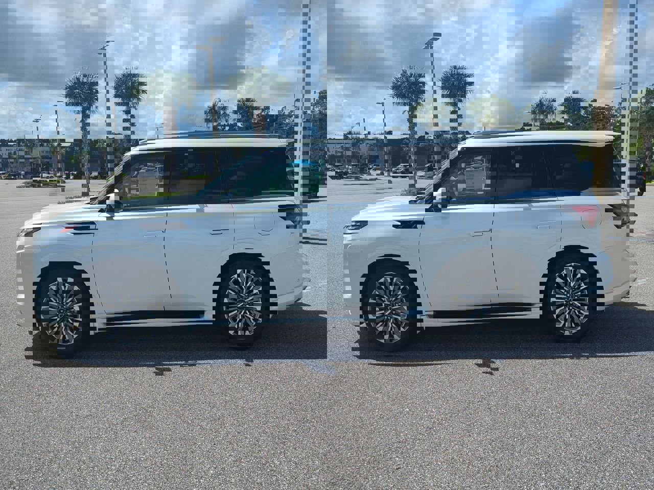 New 2026 INFINITI QX80 Luxe w/ Cargo Package image 8