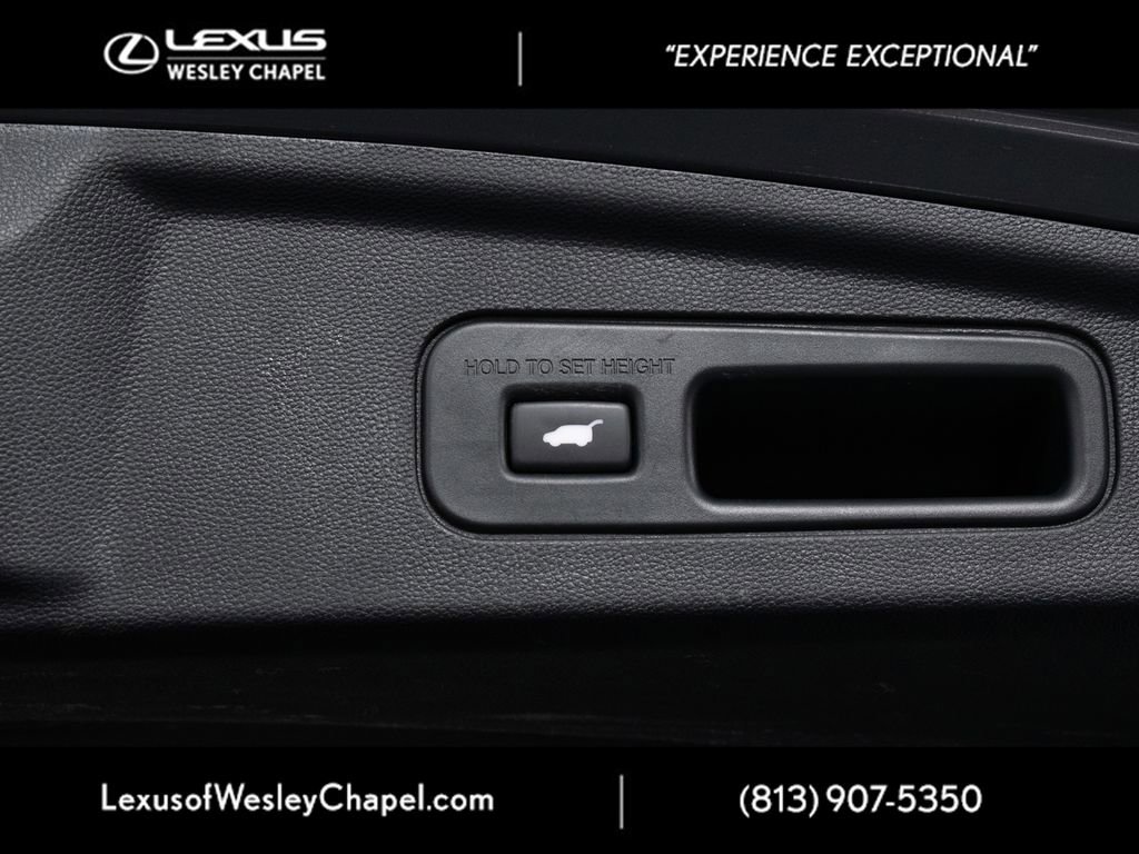Used 2023 Acura MDX FWD w/ Technology Package image 18