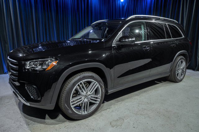 New 2026 Mercedes-Benz GLS 450 4MATIC image 1