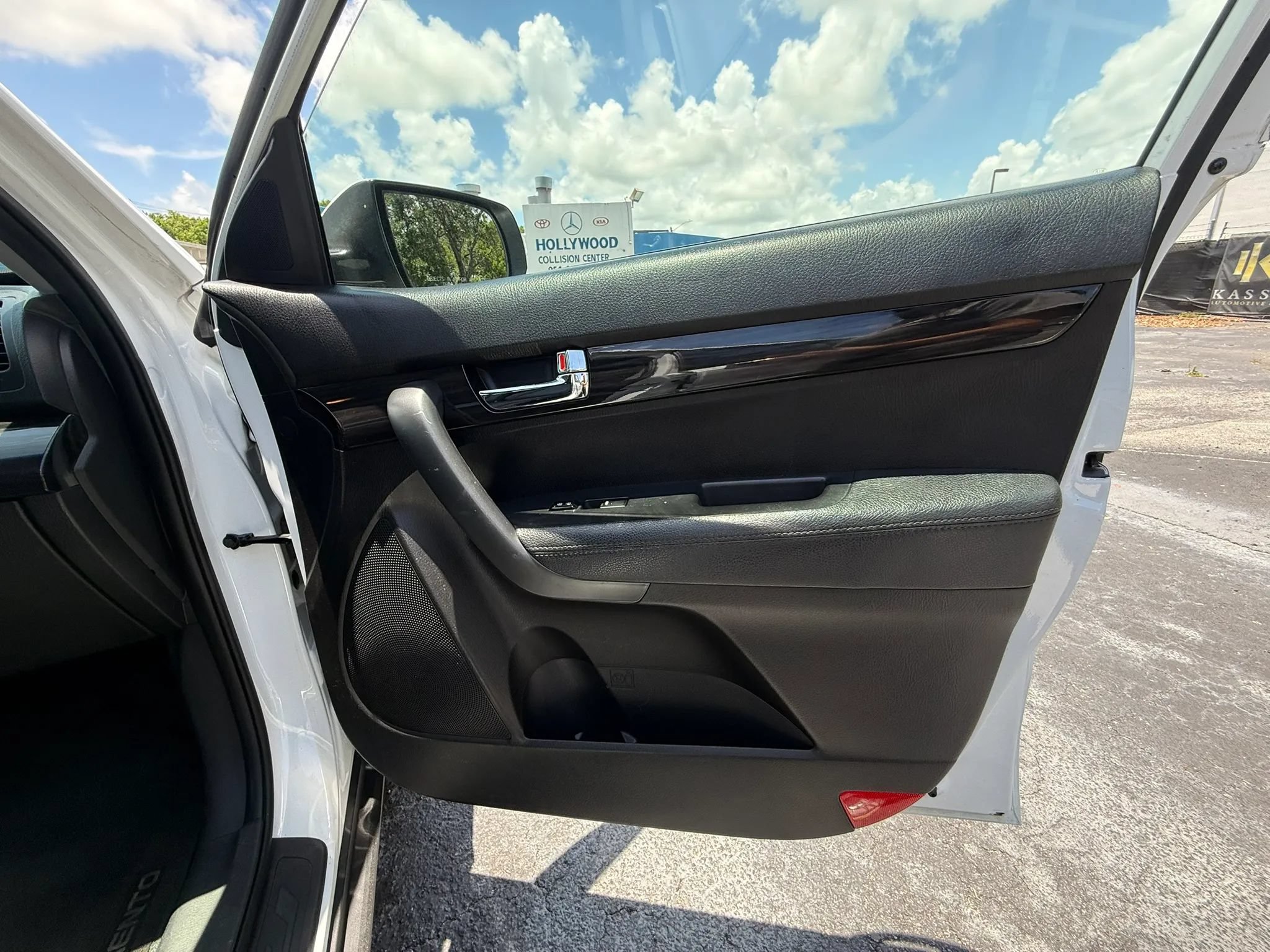 Used 2013 Kia Sorento LX AWD/4WD image 25