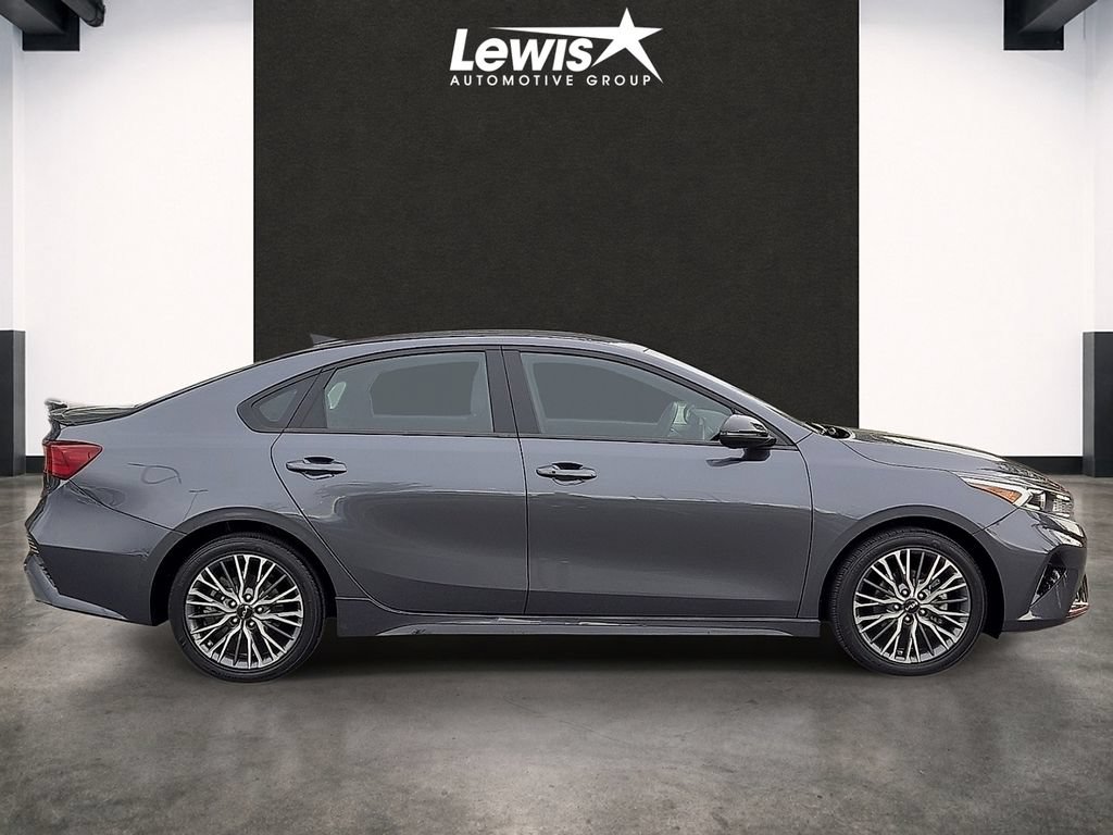 Used 2024 Kia Forte GT-Line FWD image 5