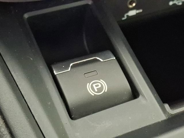 Used 2020 Subaru Legacy w/ Alloy Wheel Package image 22