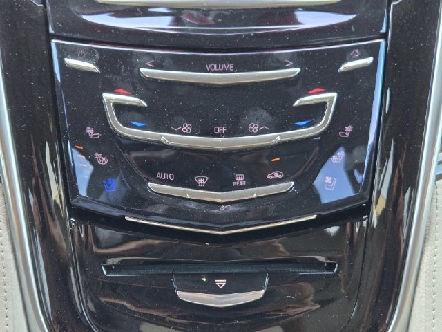Certified 2020 Cadillac Escalade Premium Luxury AWD/4WD image 13