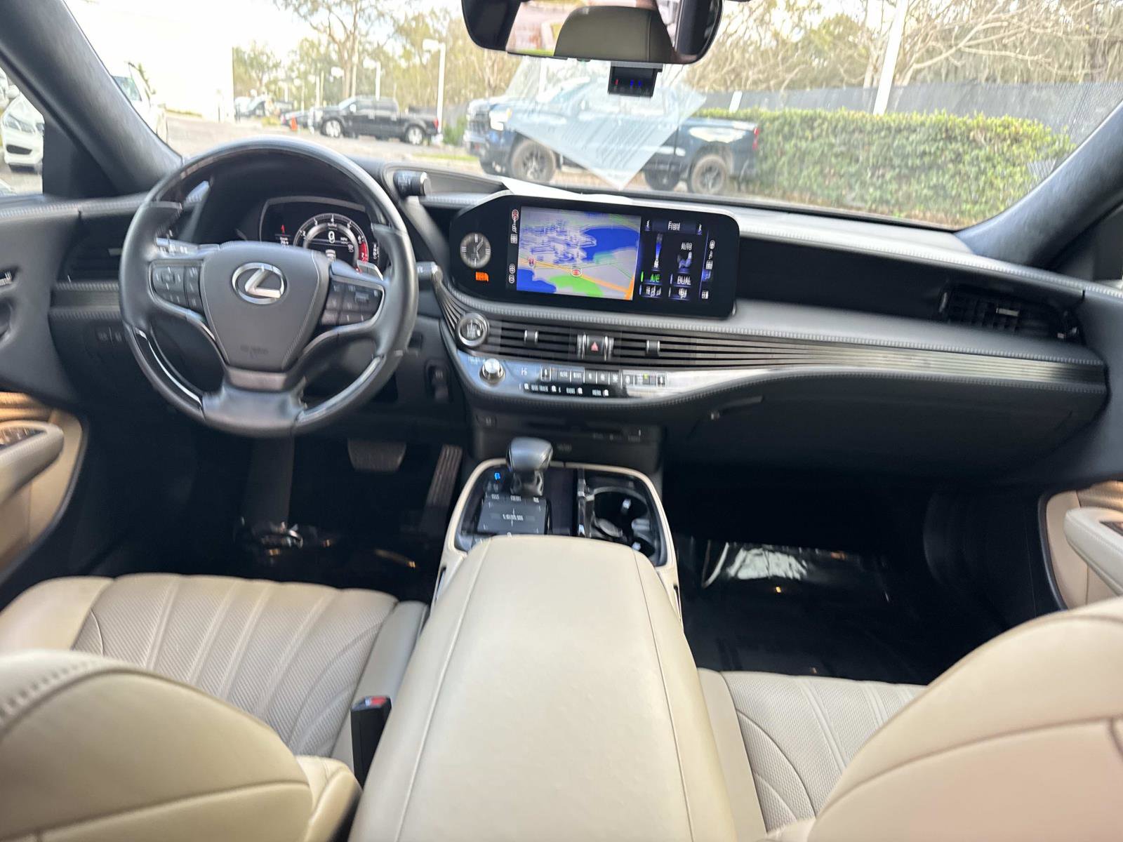 Used 2022 Lexus LS 500 w/ Interior Upgrade Package image 13