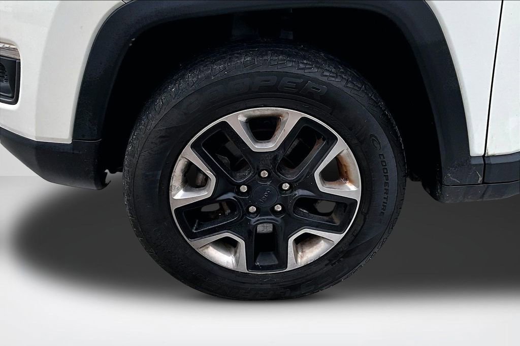 Used 2018 Jeep Compass Trailhawk w/ Navigation Group image 33