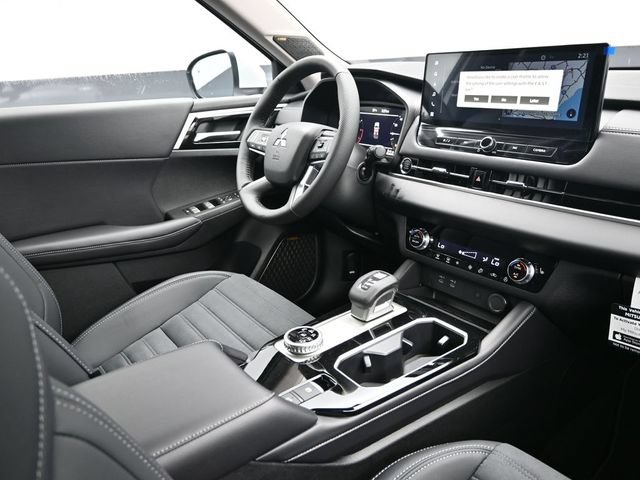 New 2026 Mitsubishi Outlander SE FWD image 13
