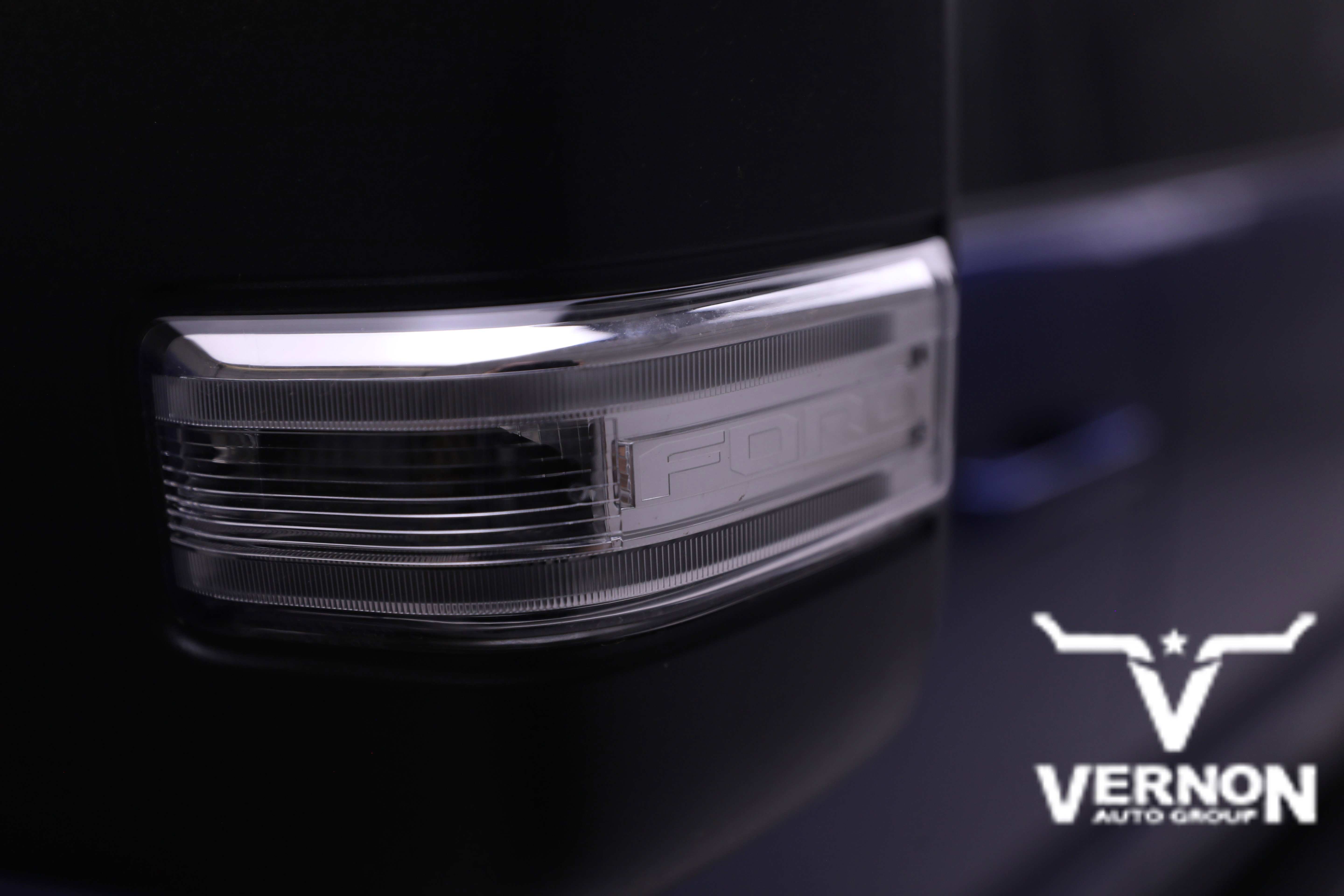 New 2026 Ford F250 Lariat w/ Black Appearance Package image 44