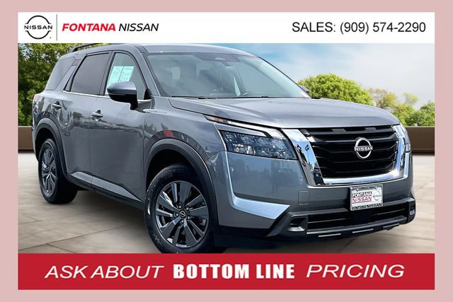 Certified 2024 Nissan Pathfinder SV FWD image 1
