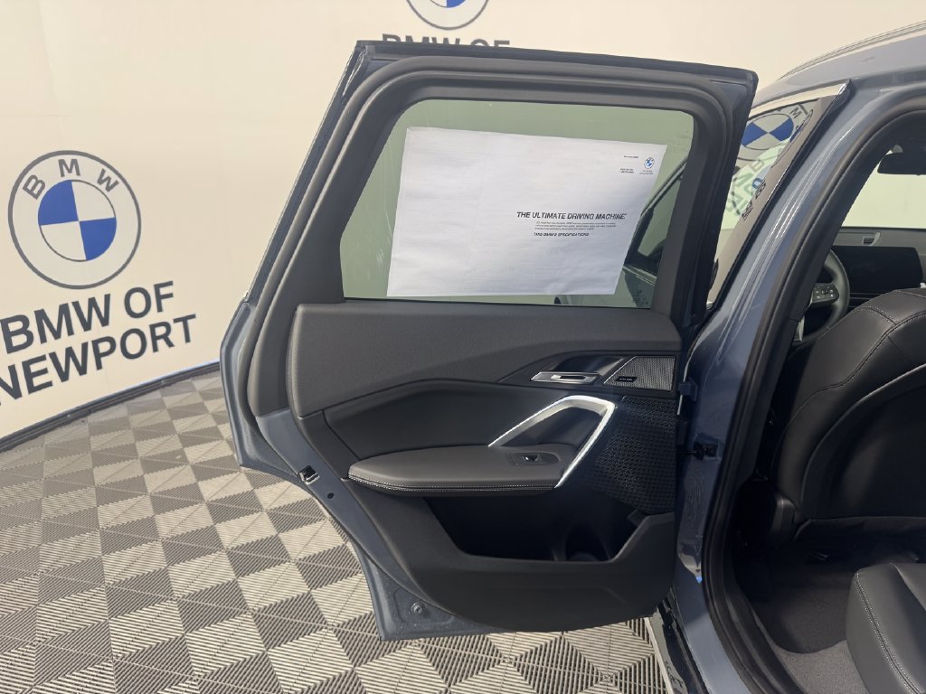 New 2027 BMW X1 xDrive28i AWD/4WD image 17