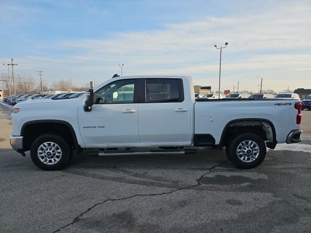 Used 2024 Chevrolet Silverado 2500 LT image 4
