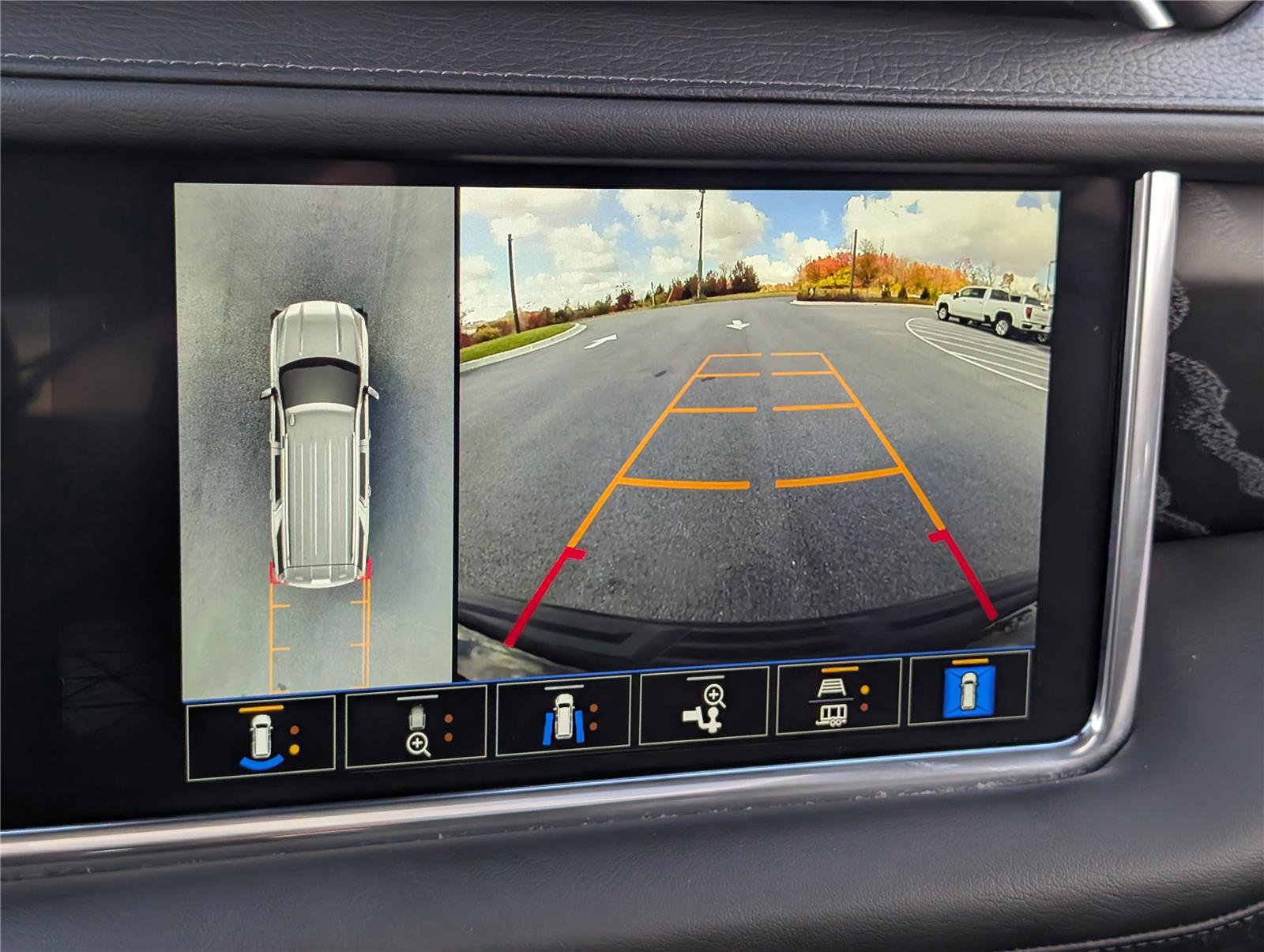 Certified 2023 GMC Yukon Denali image 31