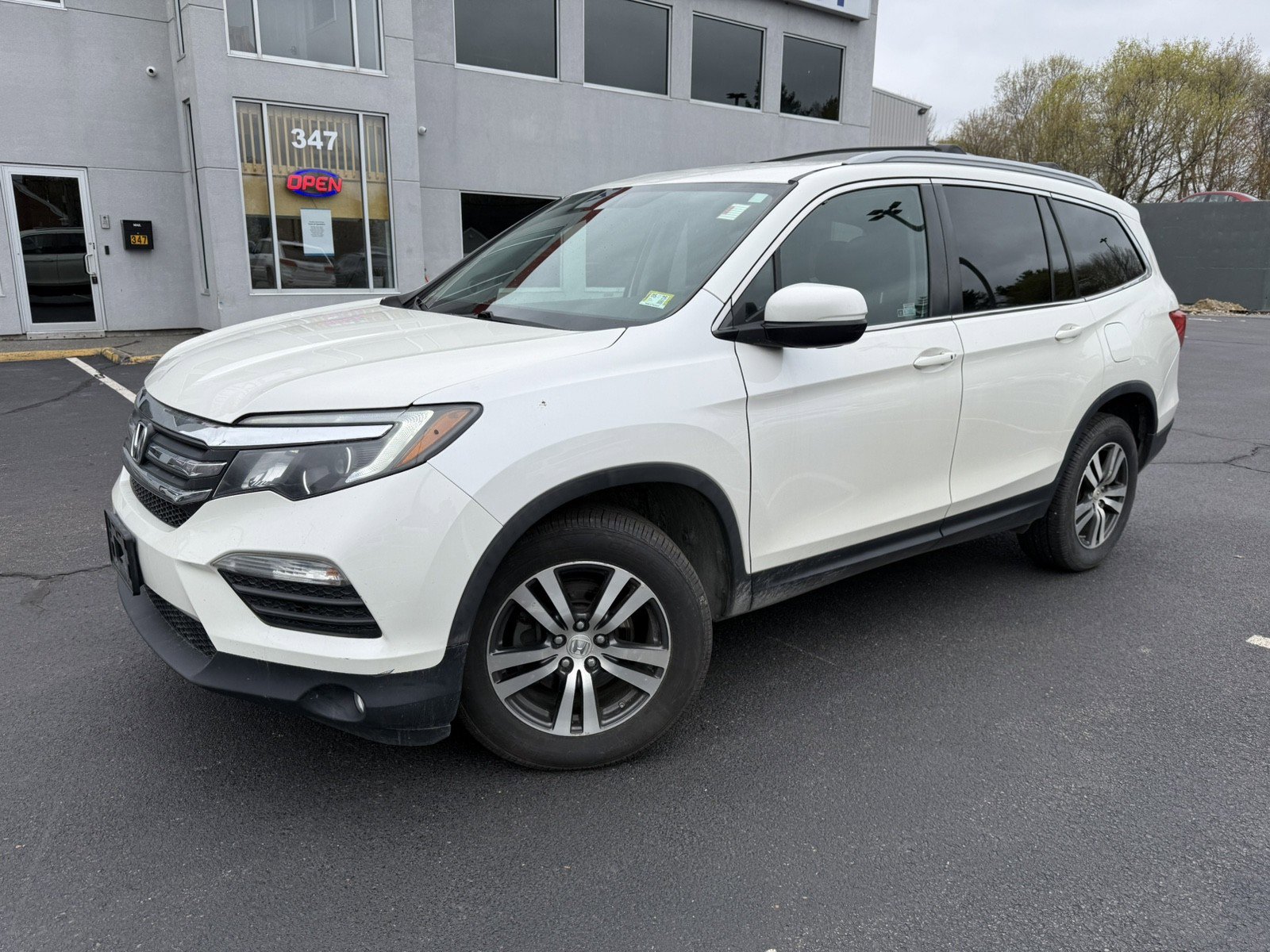 Used 2018 Honda Pilot EX image 1