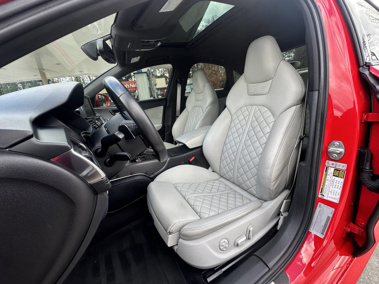 Used 2018 Audi S6 Premium Plus w/ S Sport Package image 6