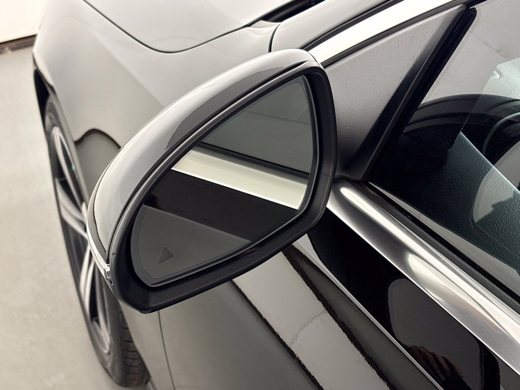 Used 2025 Mercedes-Benz C 300 4MATIC Sedan image 13