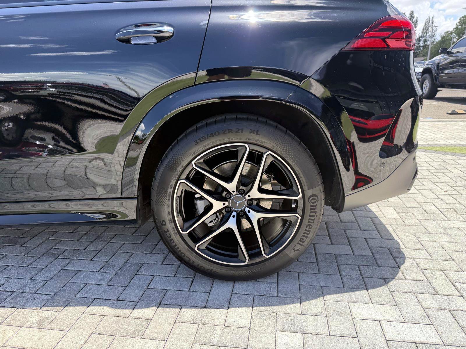 Certified 2026 Mercedes-Benz GLE 53 AMG 4MATIC image 11