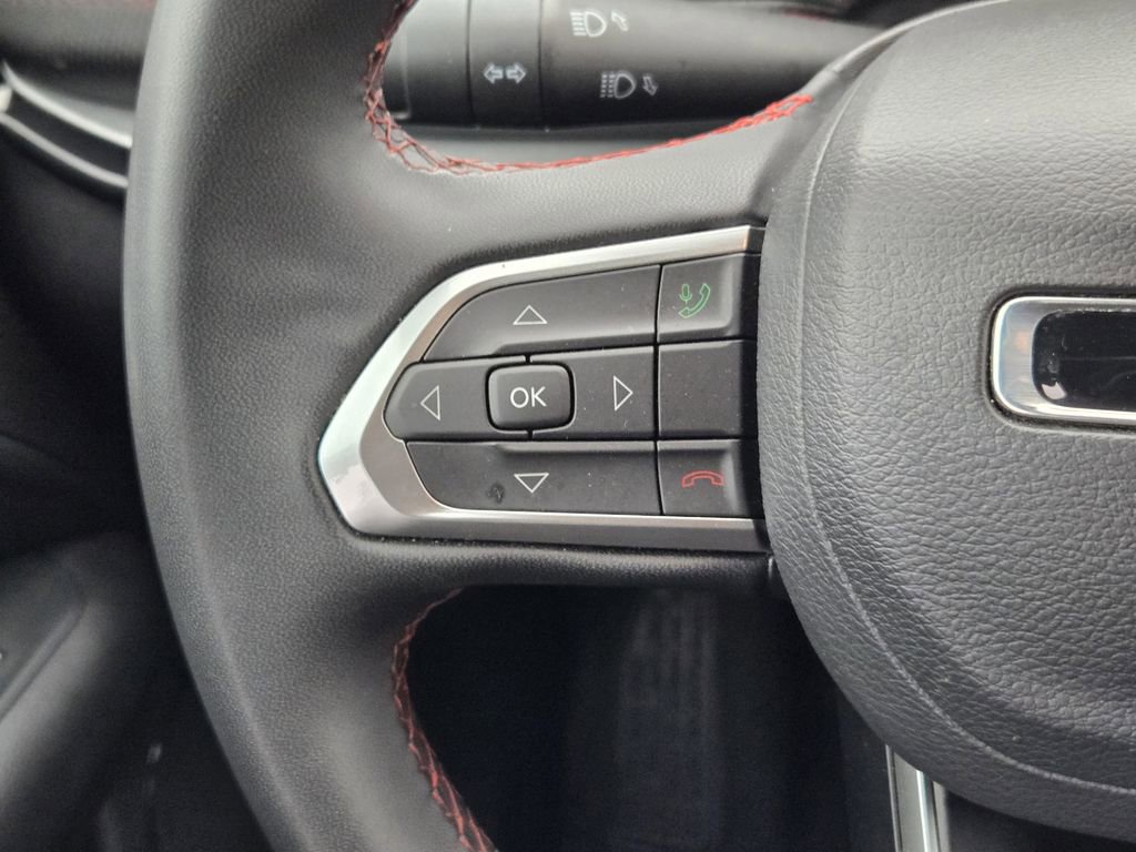 Used 2024 Jeep Compass Trailhawk AWD/4WD image 24