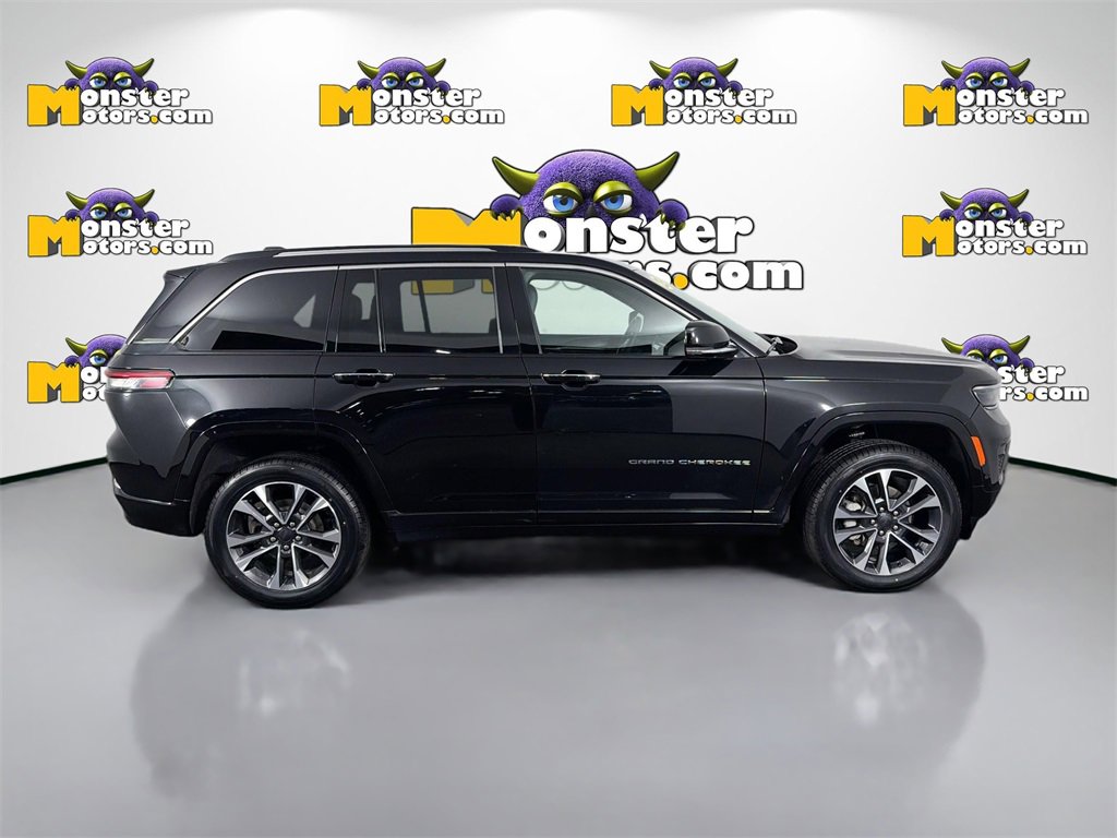 Used 2023 Jeep Grand Cherokee Overland image 4