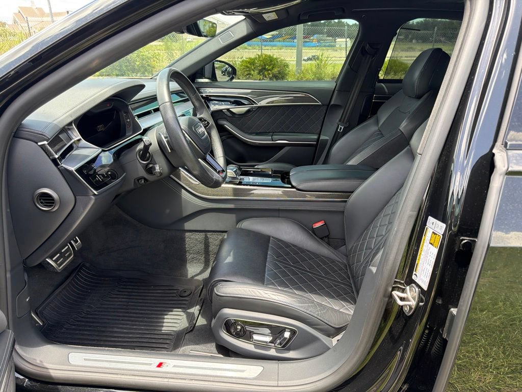 Used 2023 Audi S8 w/ S8 Executive Package AWD/4WD image 7