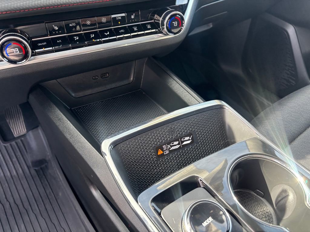 Used 2026 Chevrolet Equinox RS w/ Safety and Technology Package image 18