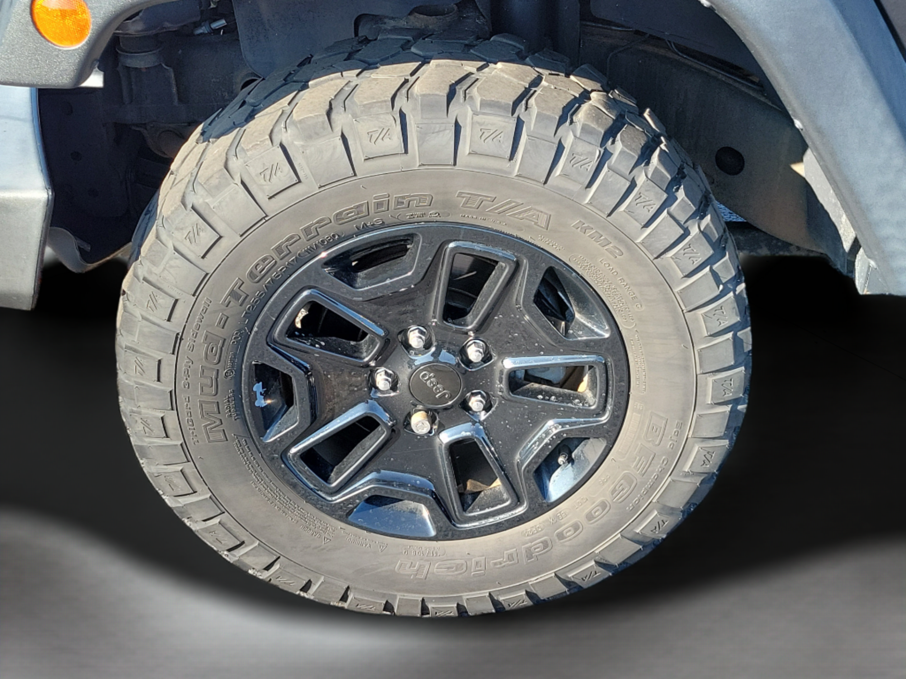 Used 2018 Jeep Wrangler Sport AWD/4WD image 29