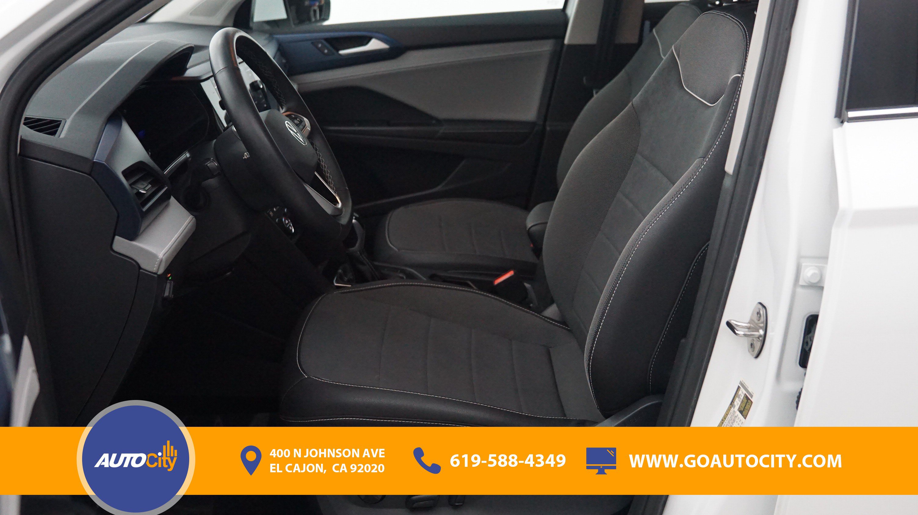 Used 2024 Volkswagen Taos SE FWD image 9