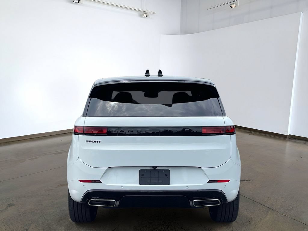 New 2026 Land Rover Range Rover Sport Dynamic SE AWD/4WD image 5