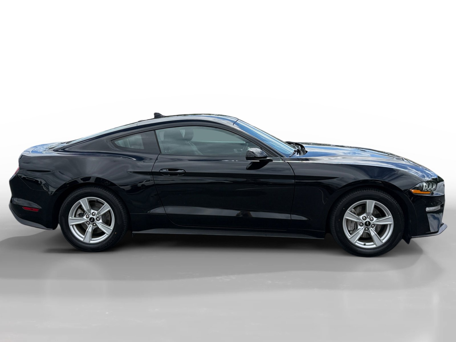 Certified 2022 Ford Mustang Coupe RWD image 6