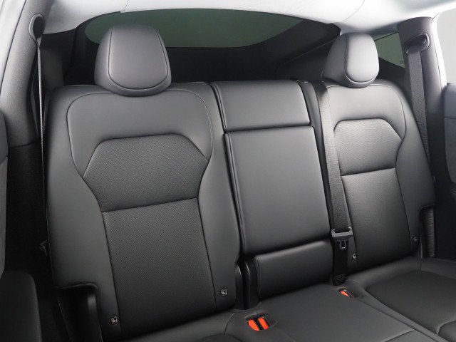 Used 2026 Tesla Model Y Long Range RWD image 17