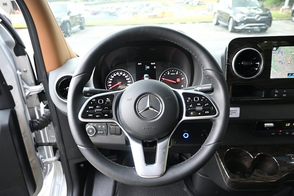 New 2023 Mercedes-Benz Sprinter 3500 video 2