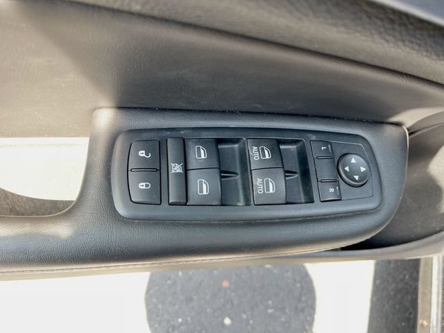 Used 2016 Chrysler 200 S AWD/4WD image 13