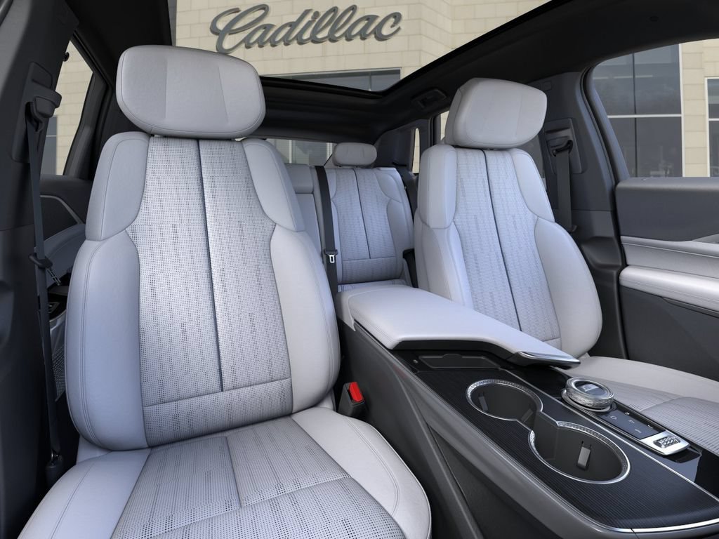 New 2026 Cadillac Lyriq Luxury w/ LPO, Floor Liner Package AWD/4WD image 16