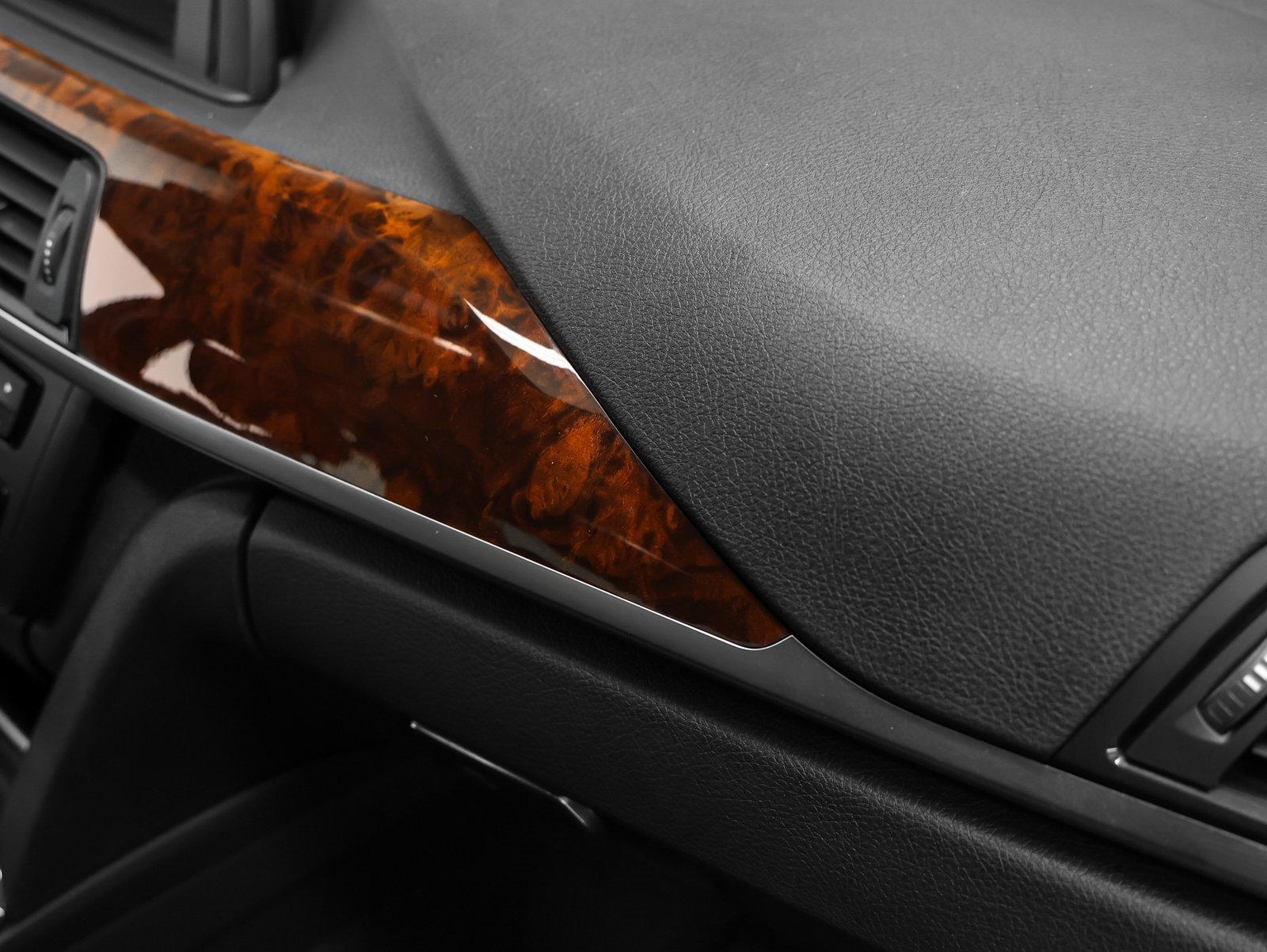 Used 2014 BMW 328i xDrive Sedan image 23