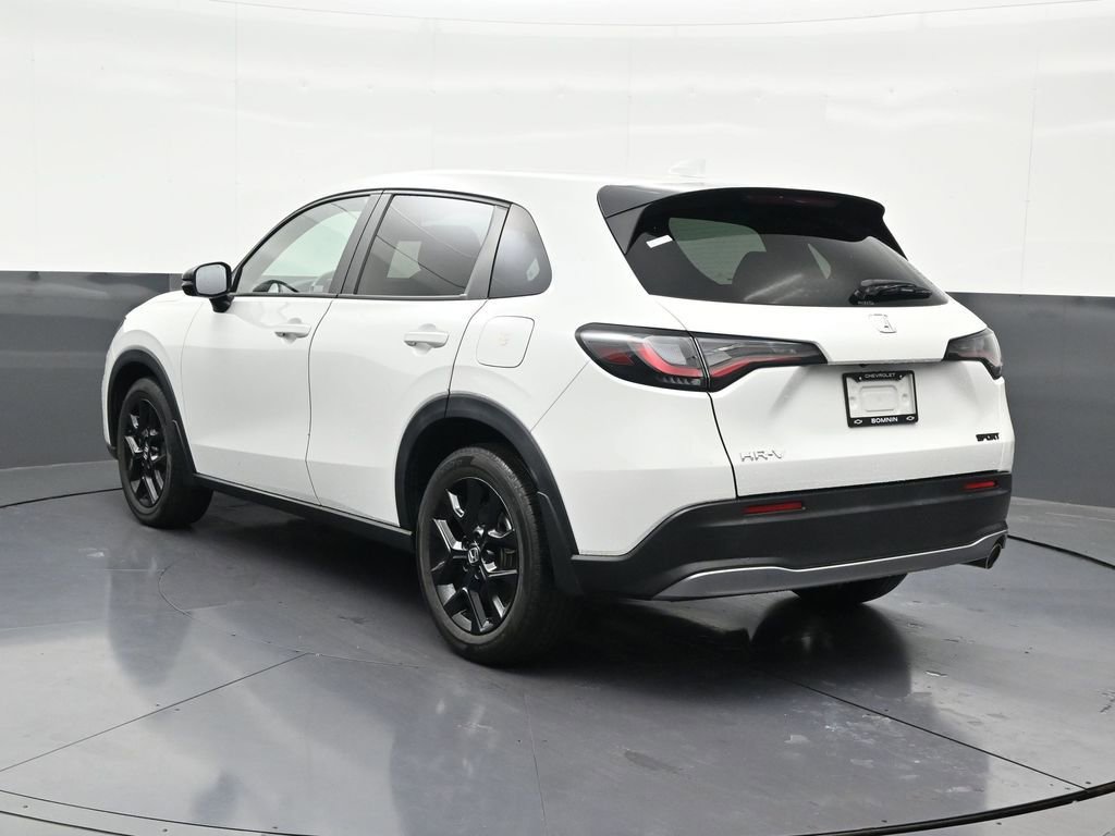 Used 2024 Honda HR-V Sport image 3
