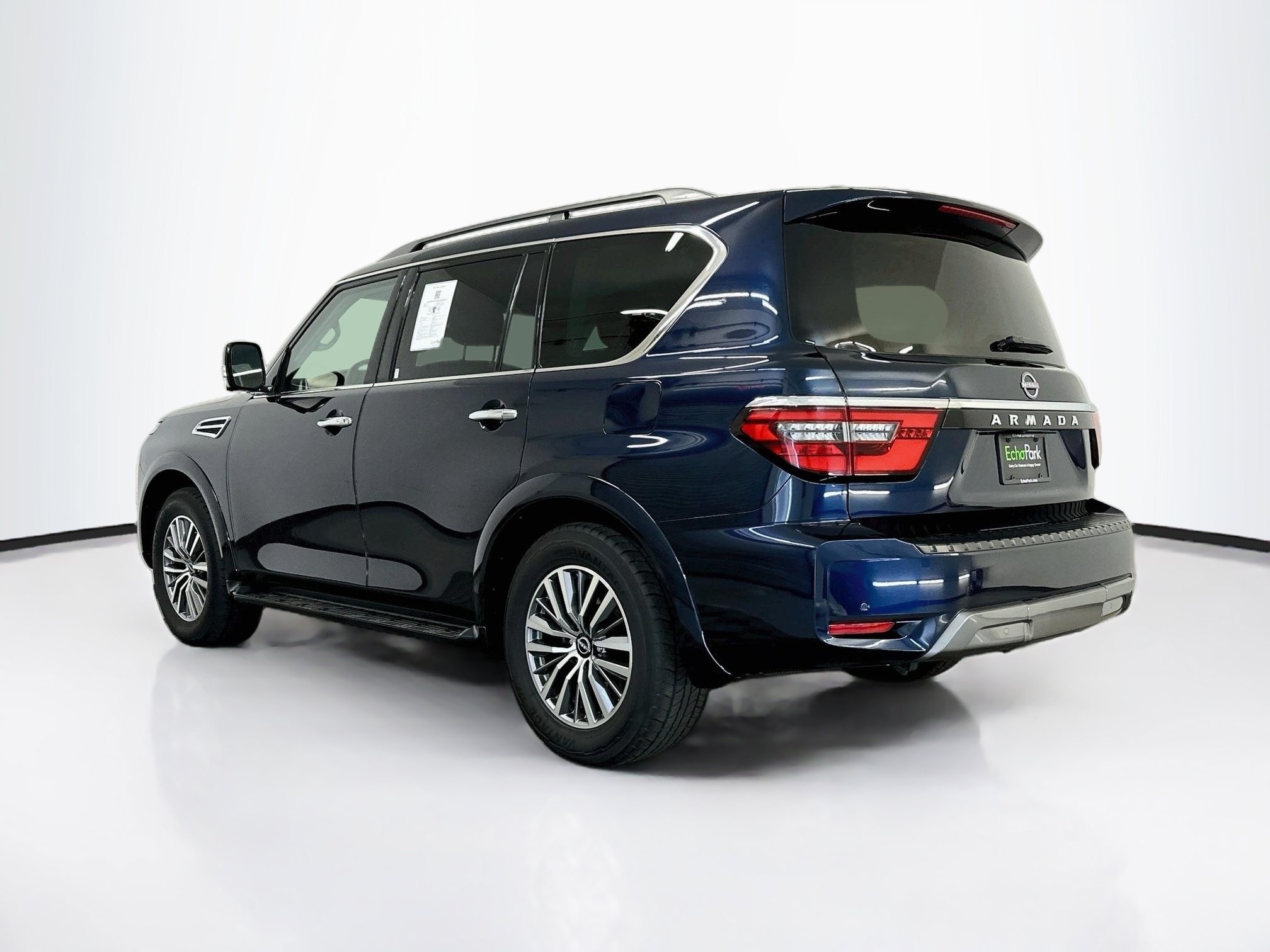 Used 2023 Nissan Armada SL AWD/4WD image 5