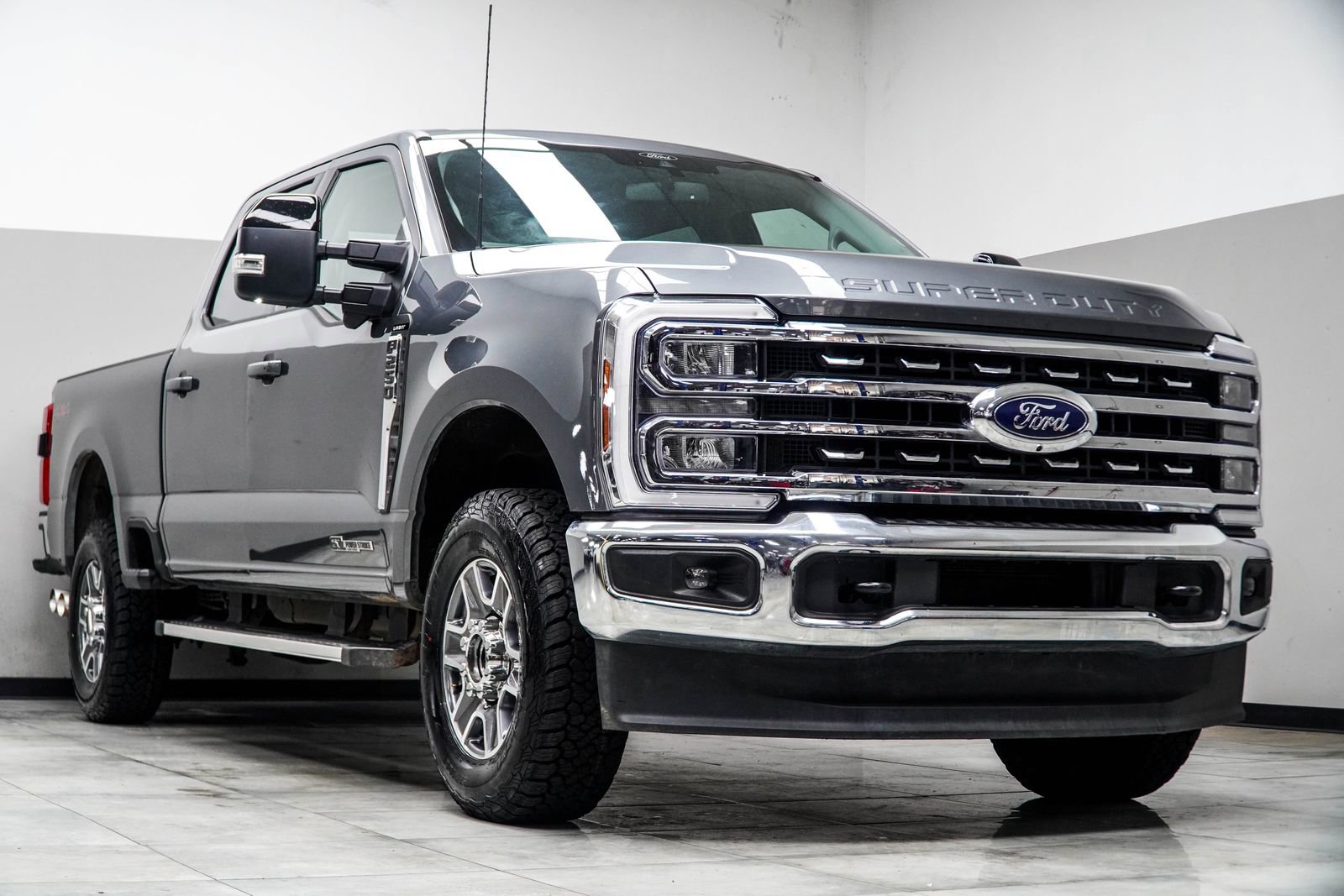 Used 2026 Ford F250 Lariat AWD/4WD image 4