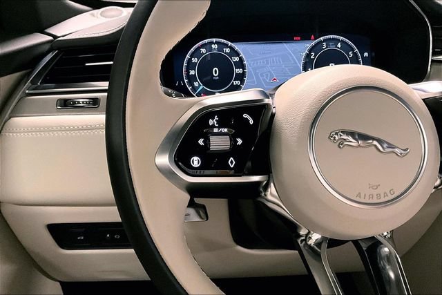 Certified 2026 Jaguar F-PACE R-Dynamic S AWD/4WD image 20