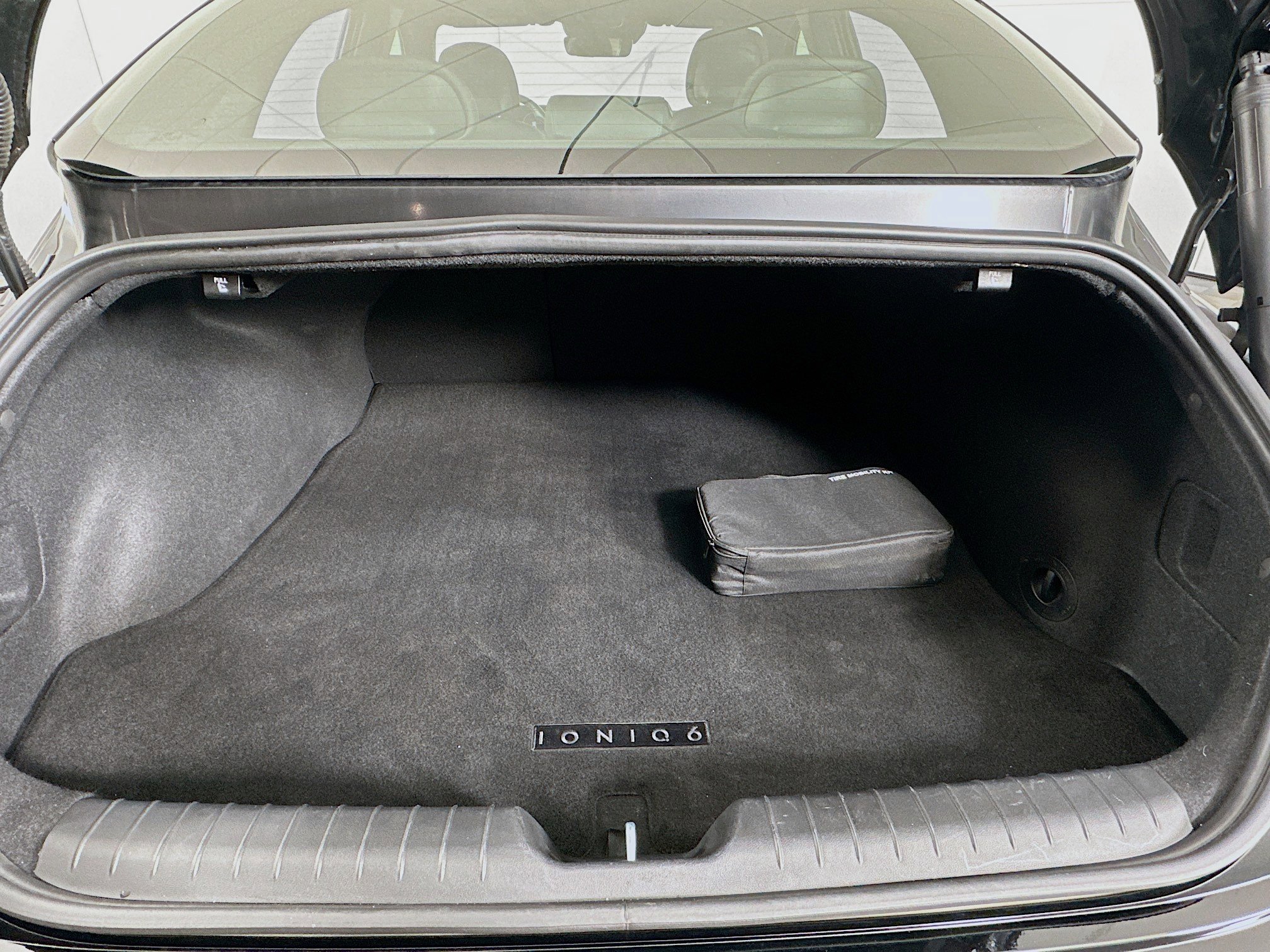 Used 2024 Hyundai Ioniq 6 SEL image 28