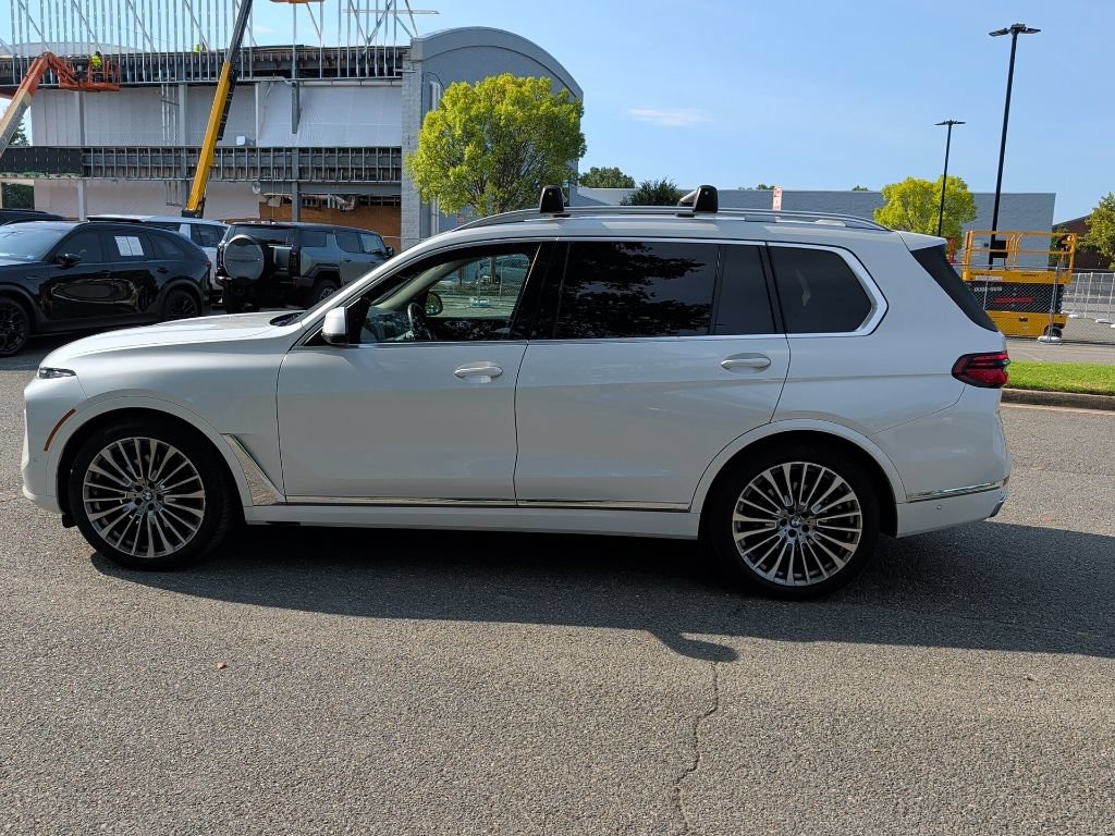 Used 2023 BMW X7 xDrive40i w/ Executive Package AWD/4WD image 8