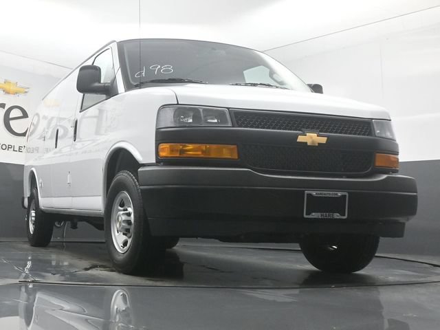 New 2026 Chevrolet Express 2500 w/ Driver Convenience Package RWD image 3