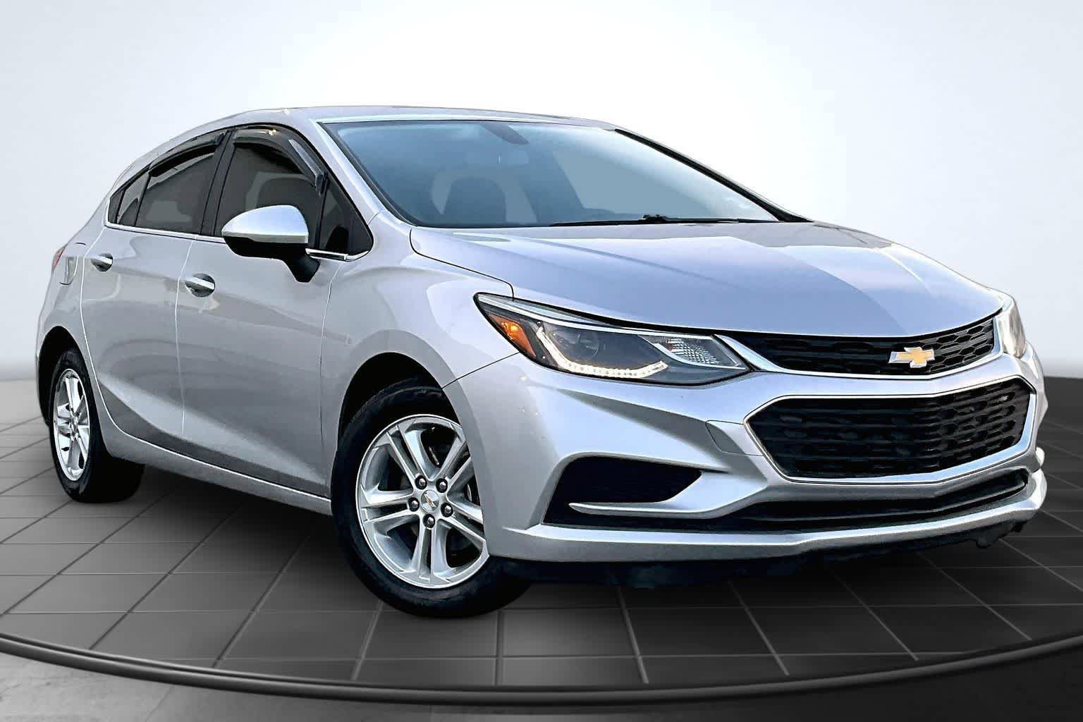 Used 2018 Chevrolet Cruze LT FWD image 22