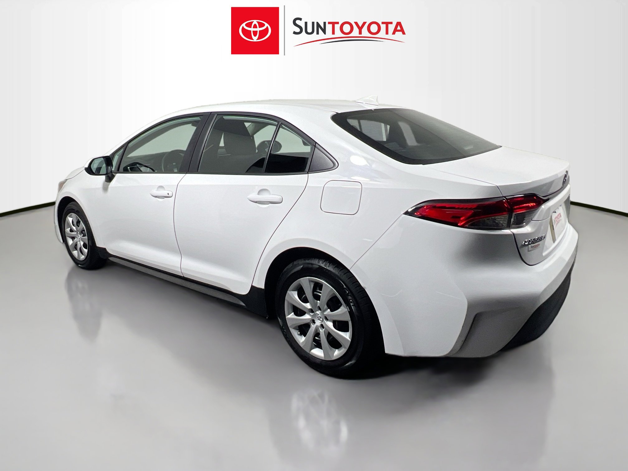 Used 2025 Toyota Corolla LE image 6