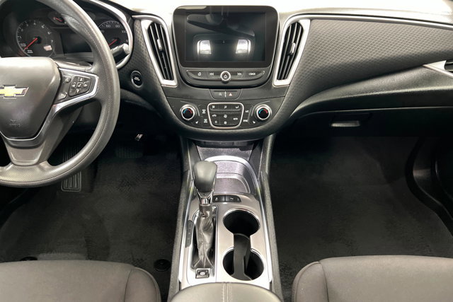 Used 2025 Chevrolet Malibu LT FWD image 13