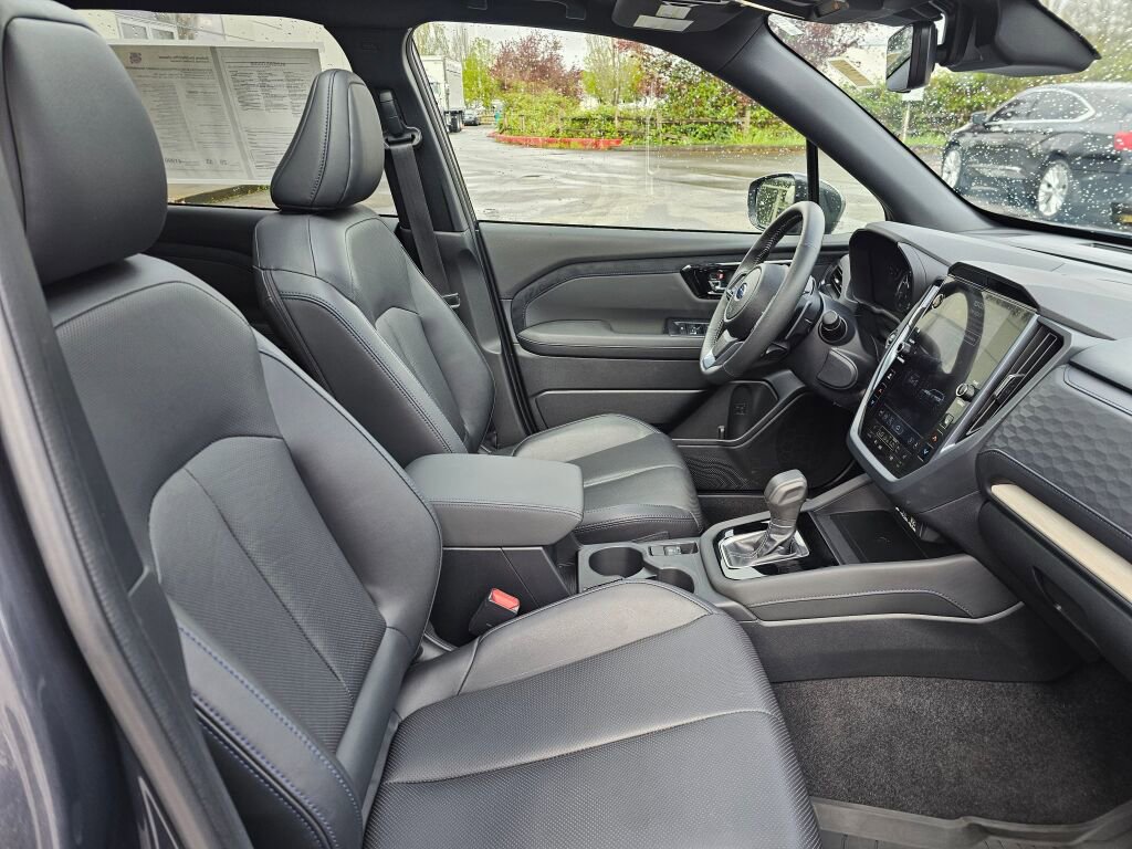 Used 2025 Subaru Forester Limited w/ Popular Package #1 AWD/4WD image 11