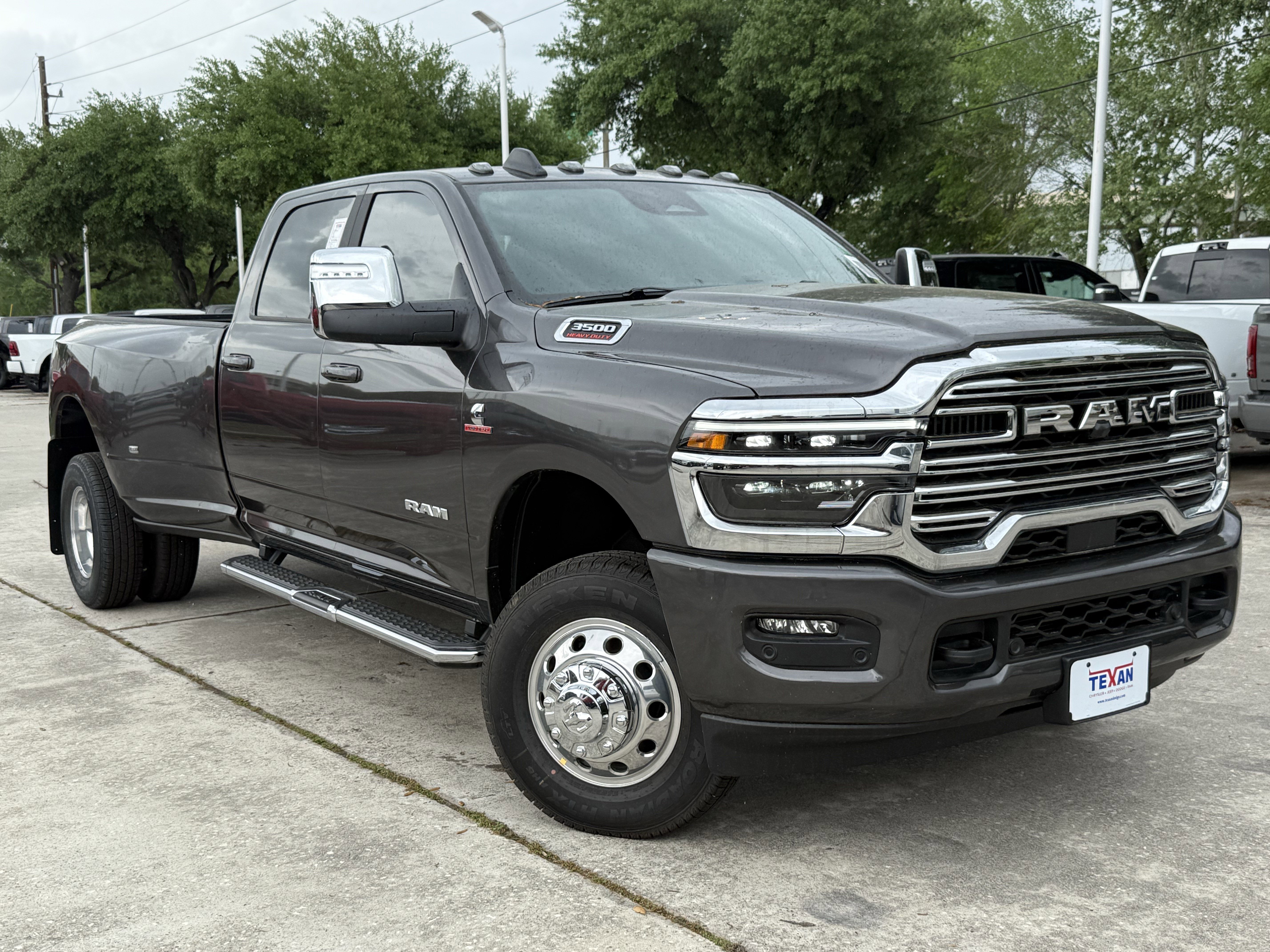 New 2026 RAM 3500 Laramie AWD/4WD video 2