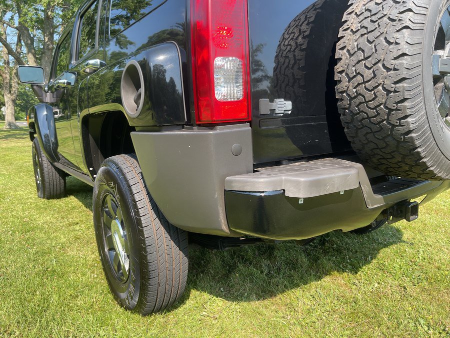 Used 2008 HUMMER H3 w/ Chrome Appearance Package AWD/4WD image 18